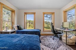 listing-thumbnails