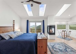 listing-thumbnails