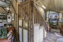 listing-thumbnails