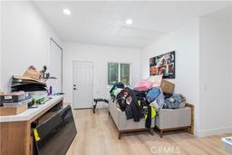 listing-thumbnails