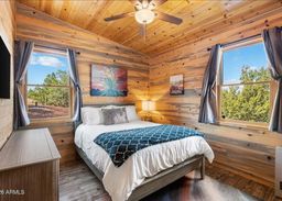 listing-thumbnails