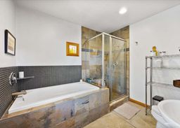 listing-thumbnails