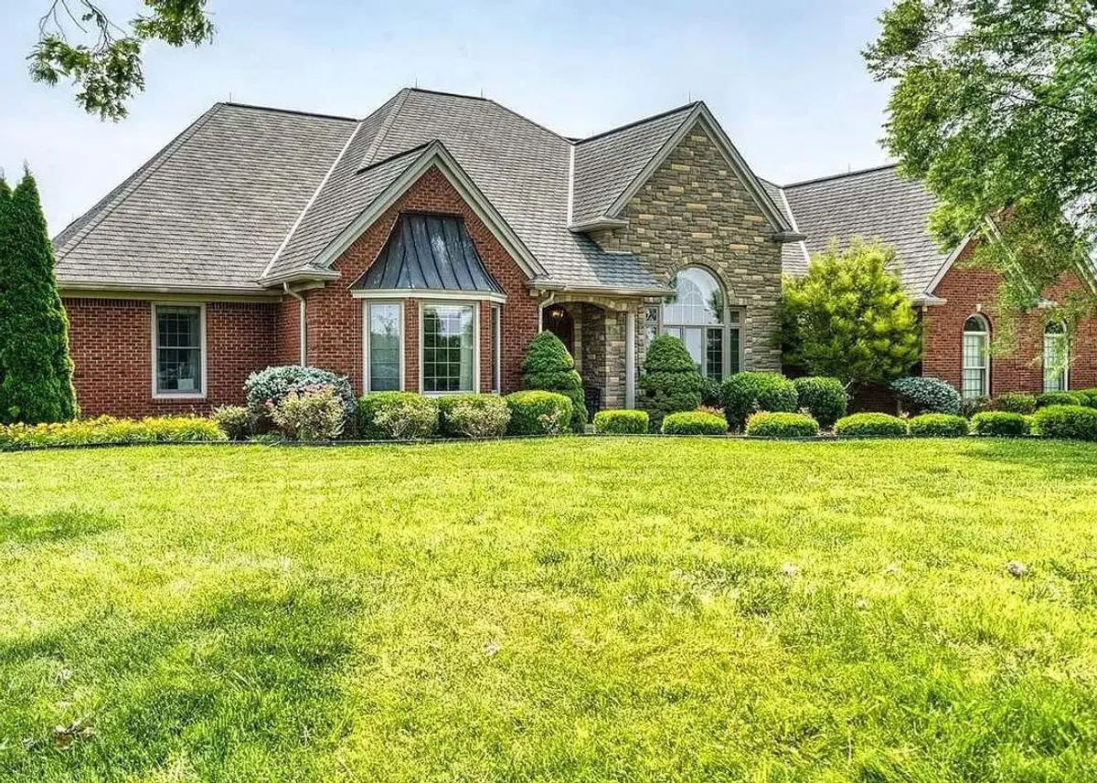Green Homes for Sale - Dunmor, Kentucky Green Home