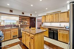 listing-thumbnails