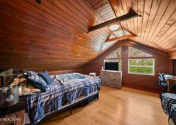 listing-thumbnails