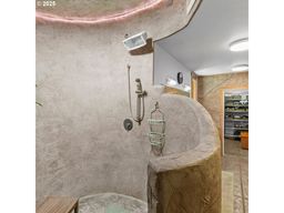 listing-thumbnails
