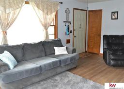 listing-thumbnails
