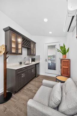 listing-thumbnails
