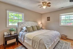 listing-thumbnails