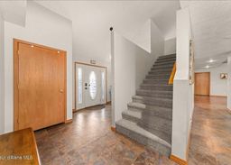 listing-thumbnails