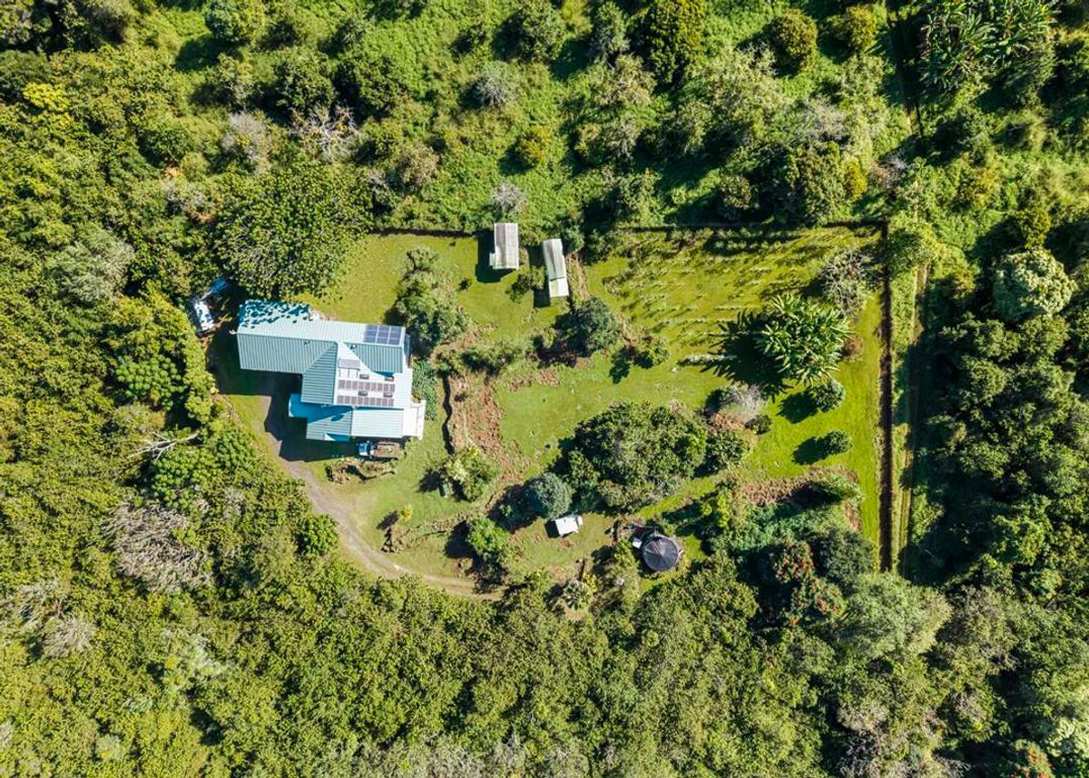 Green Homes for Sale - Holualoa, Hawaii Green Home