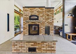 listing-thumbnails