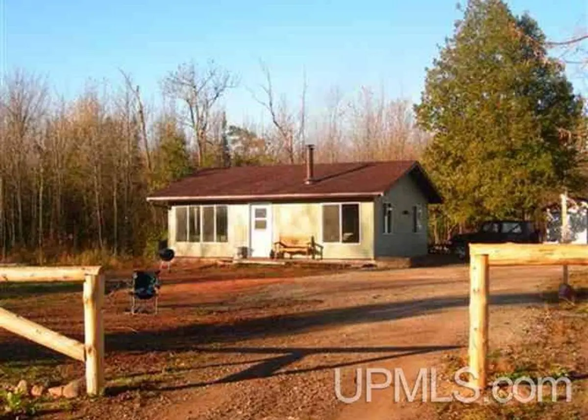 Photo 3 of green home in Baraga, Michigan
