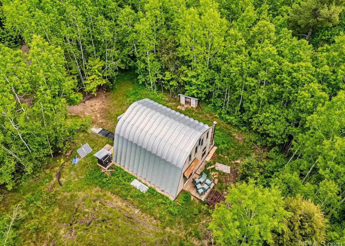 Green Homes for Sale - Wakefieldnh, Michigan Green Home
