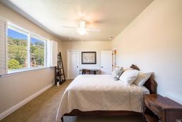 listing-thumbnails
