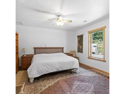 listing-thumbnails
