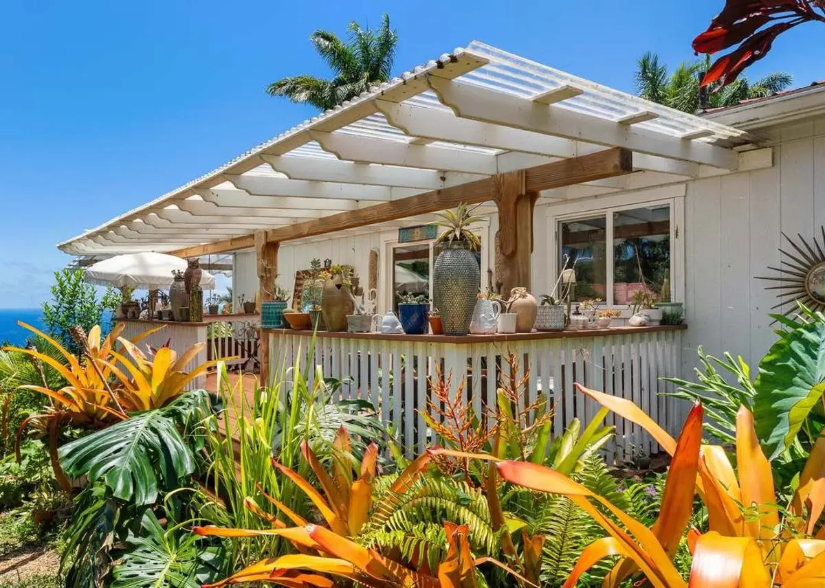 Green Homes for Sale - Haiku, Hawaii Green Home