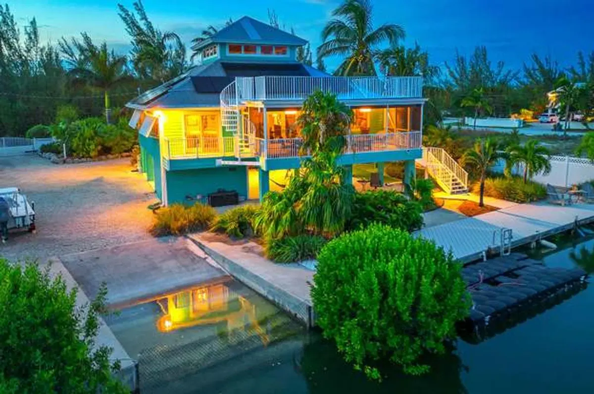 Green Homes for Sale - Sugarloaf Key, Florida Green Home