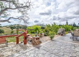 listing-thumbnails