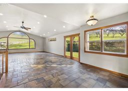 listing-thumbnails
