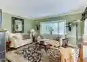 listing-thumbnails