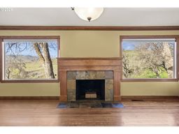 listing-thumbnails