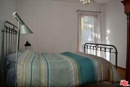 listing-thumbnails