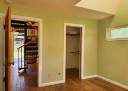 listing-thumbnails