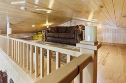 listing-thumbnails
