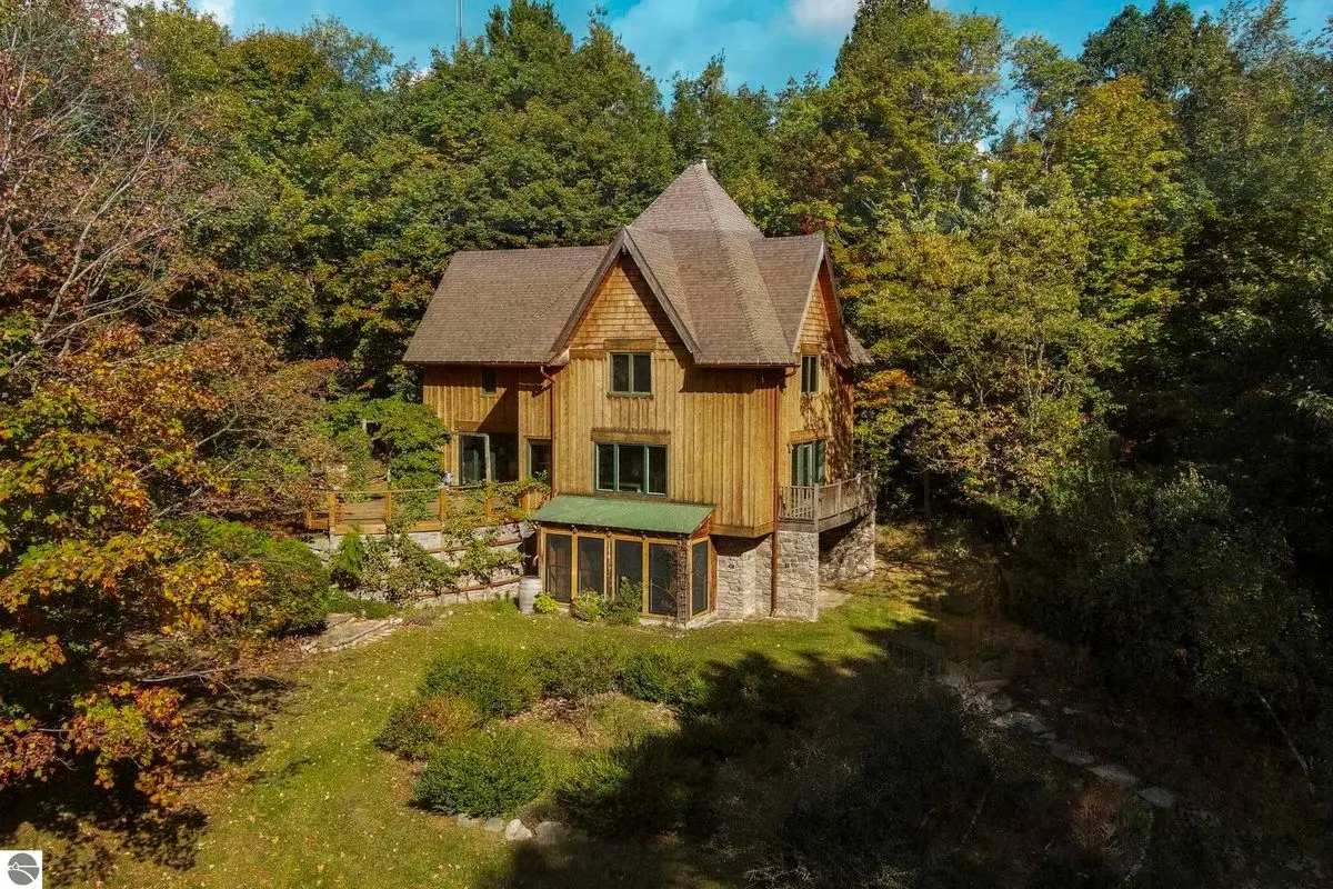 Photo 2 of green home in Leland, Michigan