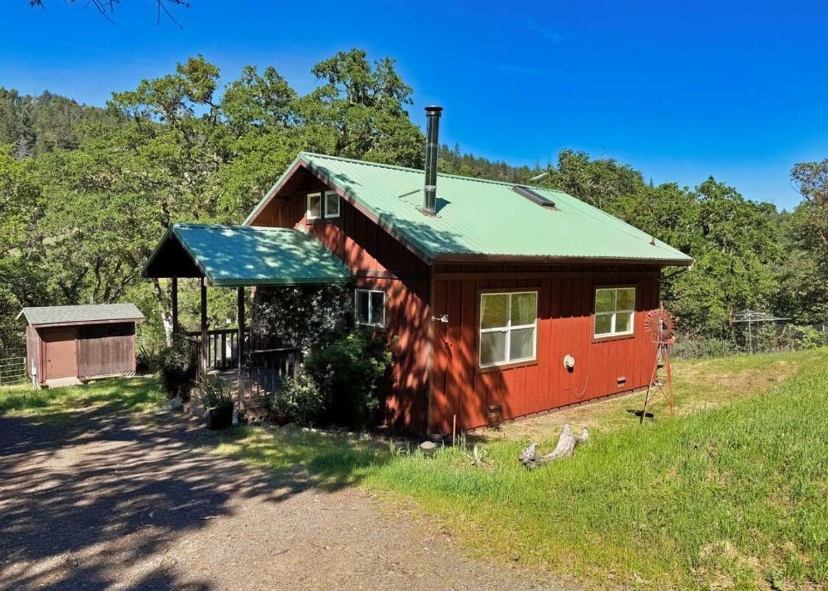 Green Homes for Sale - Redwood Valley, California Green Home