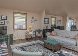 listing-thumbnails