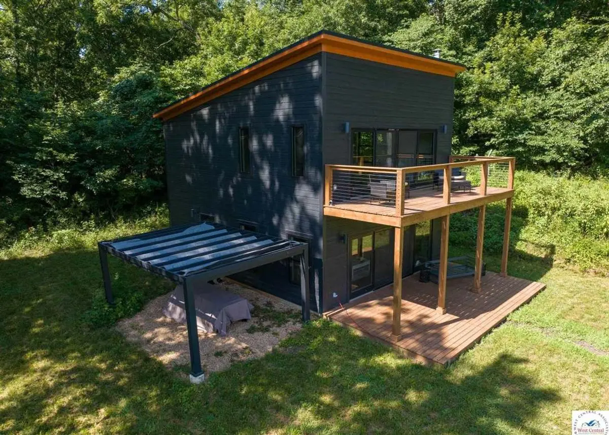 Photo 40 of green home in Deepwater, Missouri