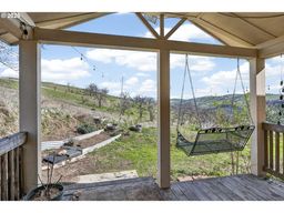 listing-thumbnails