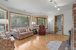 listing-thumbnails