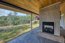 listing-thumbnails