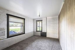 listing-thumbnails