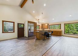 listing-thumbnails