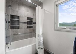 listing-thumbnails