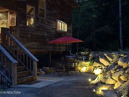 listing-thumbnails