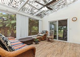 listing-thumbnails