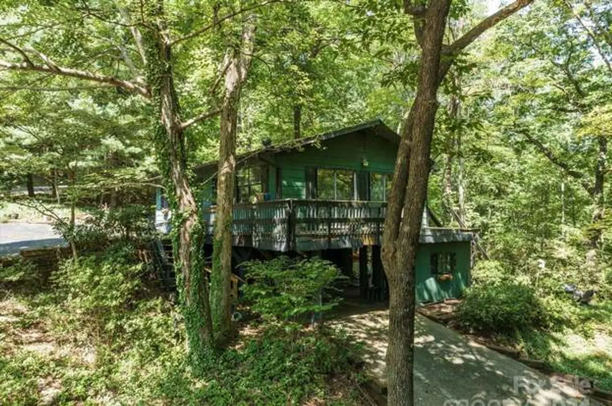Green Homes for Sale - Lake Lure, North Carolina Green Home