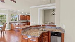 listing-thumbnails