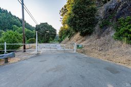 listing-thumbnails