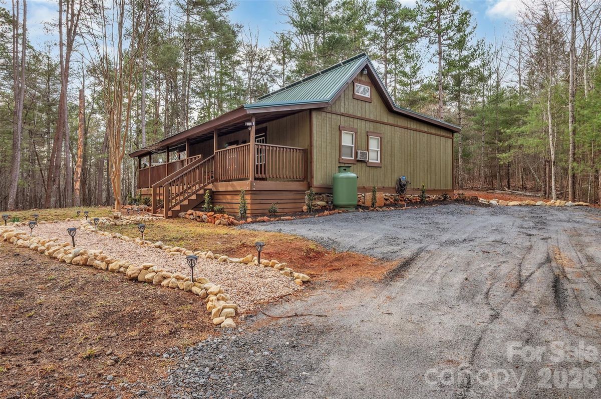 Green Homes for Sale - Lake Lure, North Carolina Green Home