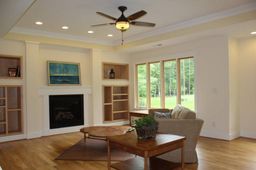 listing-thumbnails