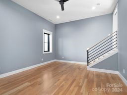 listing-thumbnails
