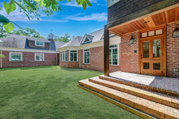 listing-thumbnails