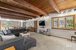 listing-thumbnails