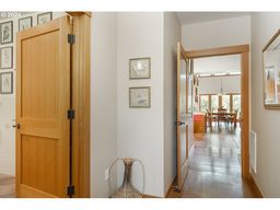 listing-thumbnails